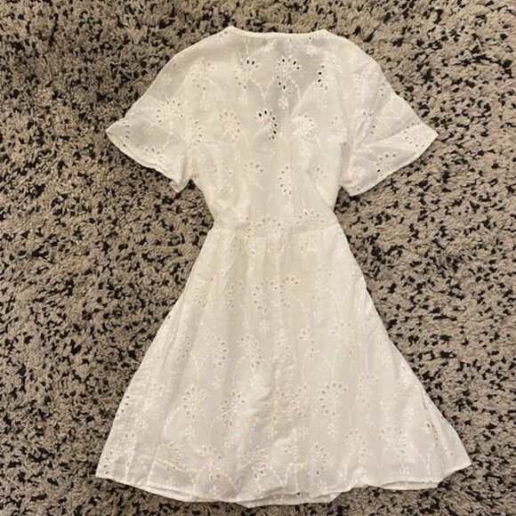 White Dress New Look (UK size 6) Canada Size 2 Embroidery Anglaise Lined NWT - Picture 7 of 7